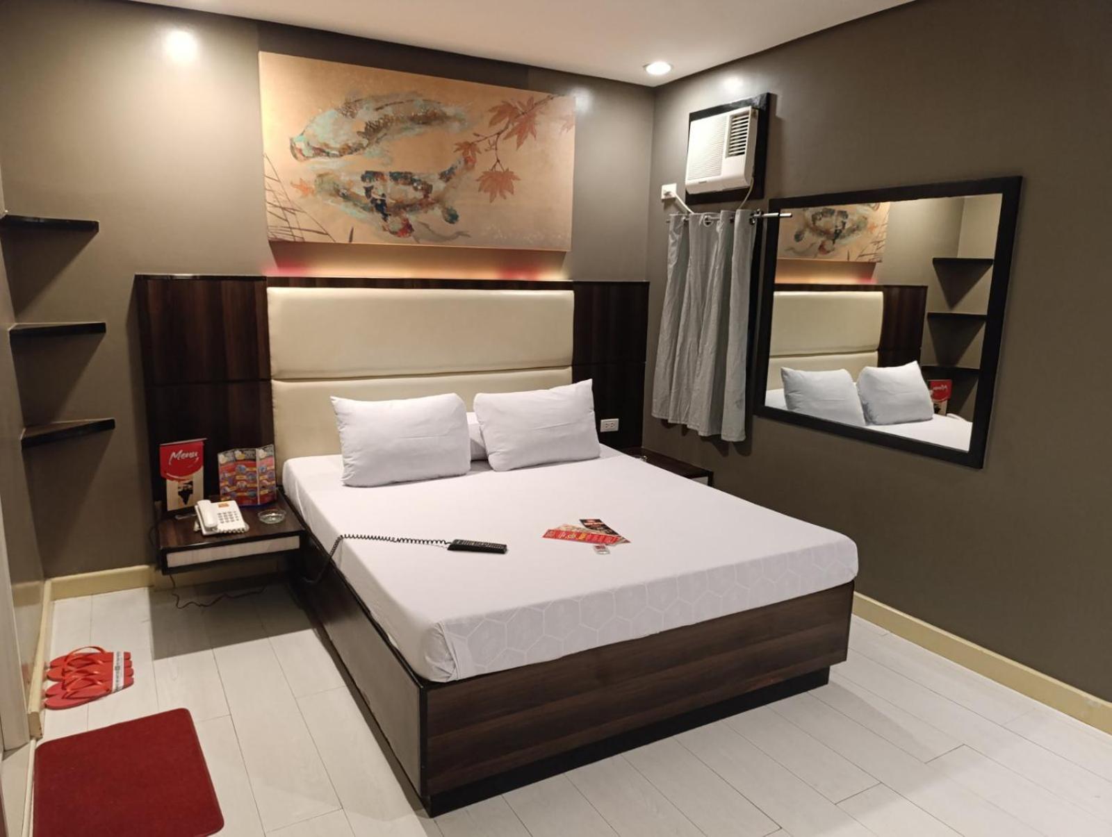 Hotel Sogo Quirino Manilla Buitenkant foto