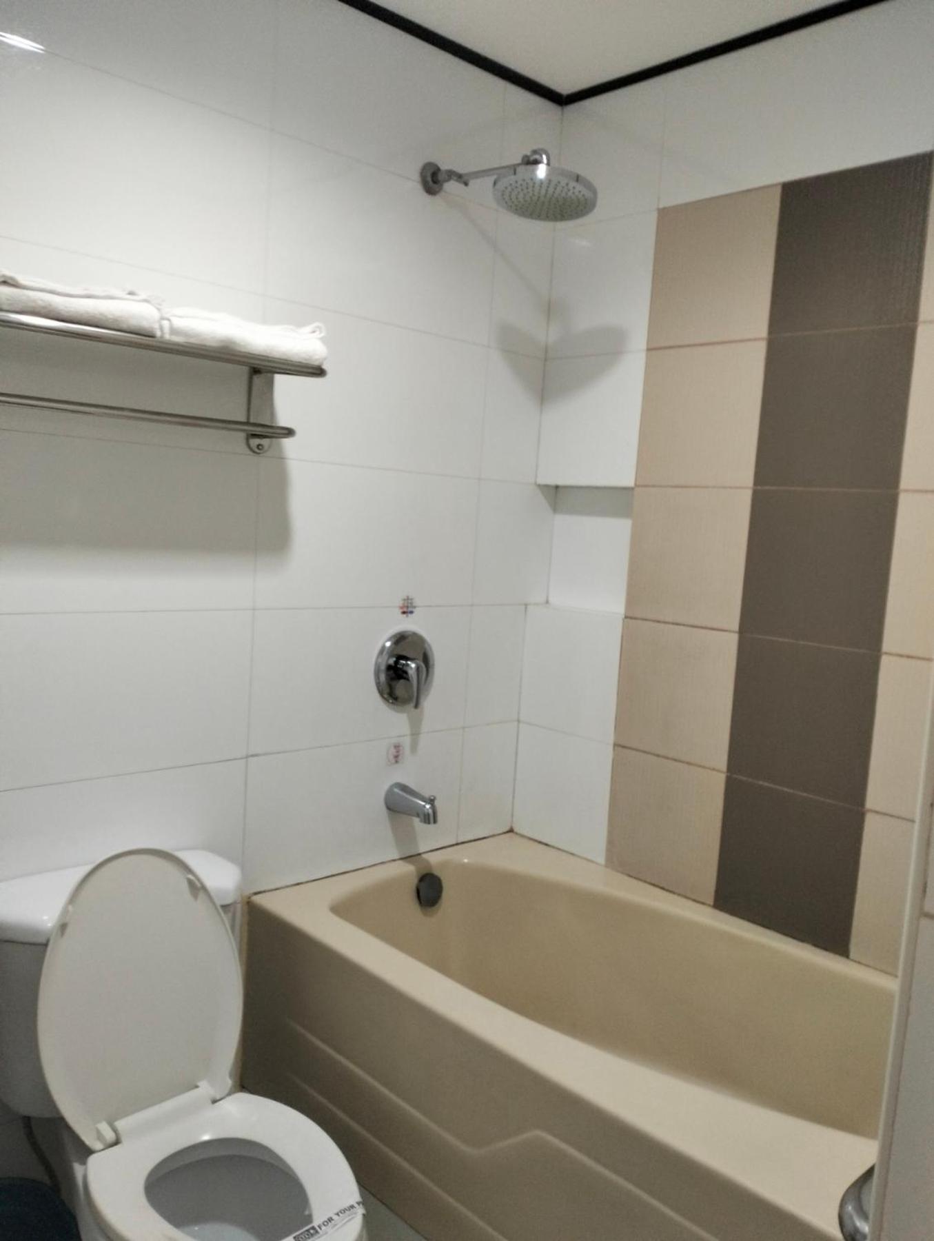Hotel Sogo Quirino Manilla Buitenkant foto